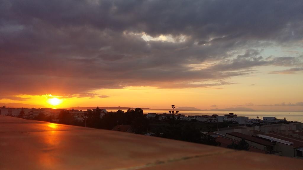 مبيت وإفطار روميتا ماريا Attico Del Sole المظهر الخارجي الصورة